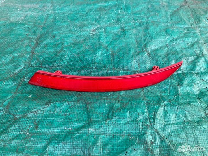 Катафот в бампер левый Volkswagen Passat CC