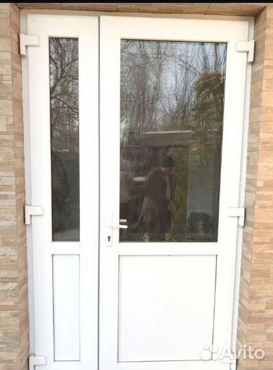 Пластиковые двери