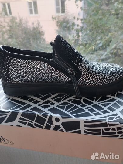 Ботинки женские