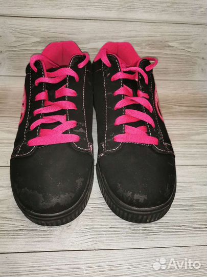 Роликовые кроссовки Heelys