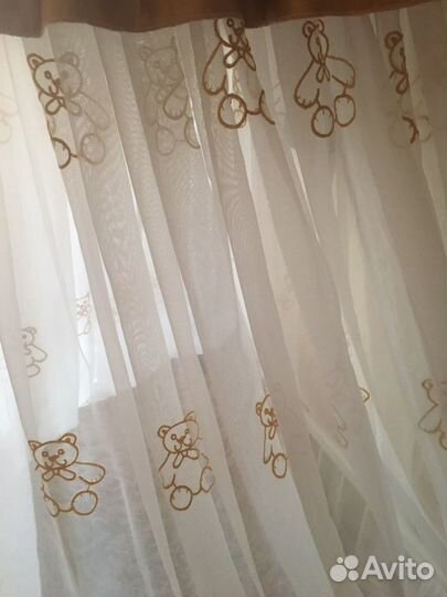 Балдахин, игрушки, пастельные принадлежности