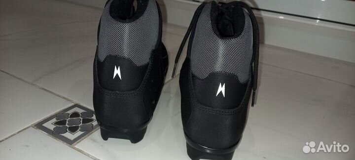 Беговые лыжи комплект с ботинками