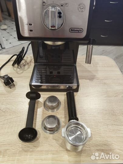 Кофемашина delonghi рожковая
