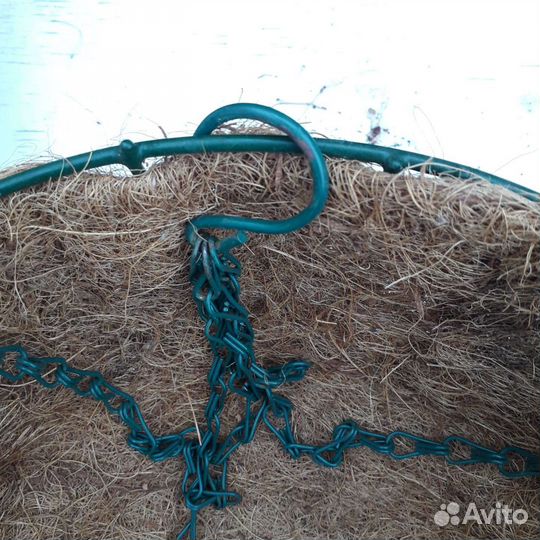 Подвесное кашпо для цветов