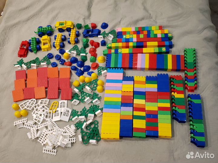 Детский конструктор 370 деталей