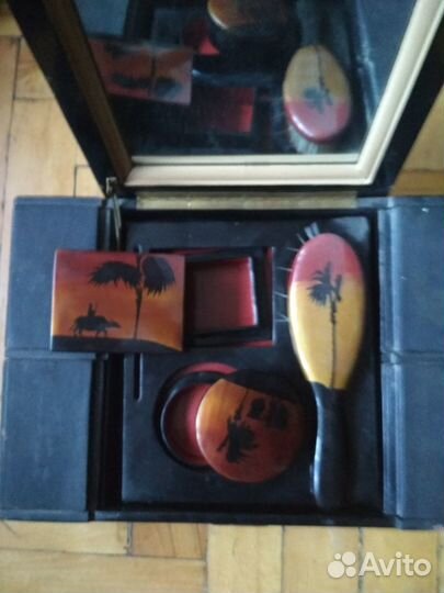 Шкатулка с зеркалом, винтаж