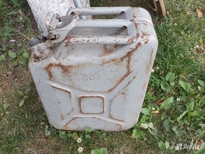 Канистра металлическая 20 л