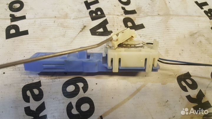 Датчик уровня топлива Volkswagen Passat B5 Audi A6