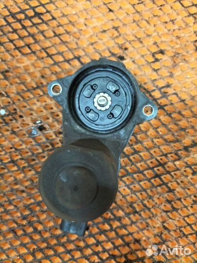 Моторчик стояночного тормоза задний Audi A6 C7 C7