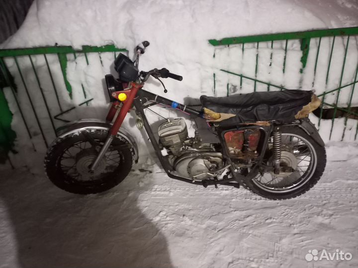 Мотоцикл иж планета 5
