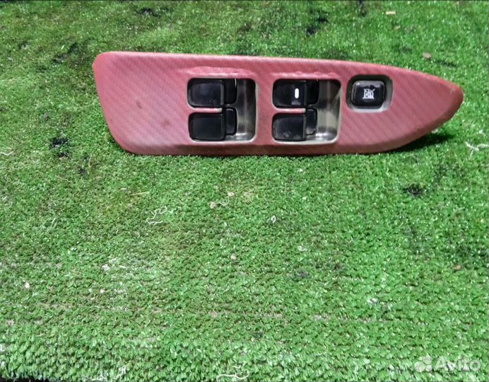Кнопка стеклоподъемника Mitsubishi Lancer