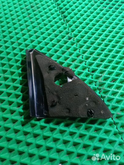 Уголок двери передний правый Daewoo Nexia N100