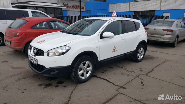 Инструктор по вождению