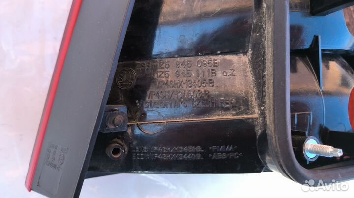 Фонарь задний левый Skoda Octavia A5 2004 - 2013