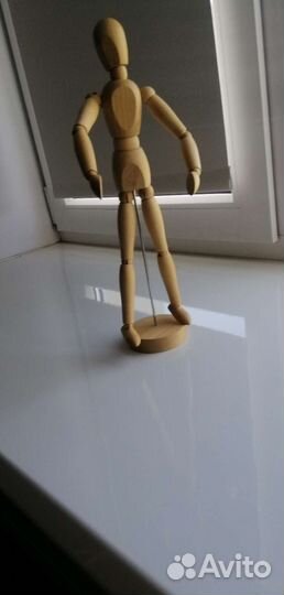 Манекен из IKEA которая закрылась