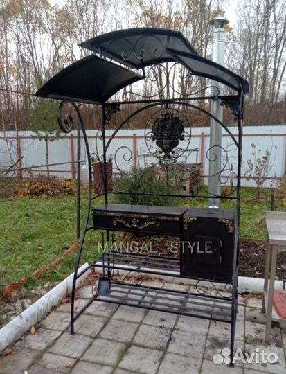 Мангал с крышей