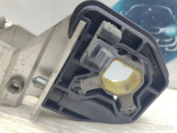 Кронштейн радиатора левый Bmw 3 F30 N55B30 2012