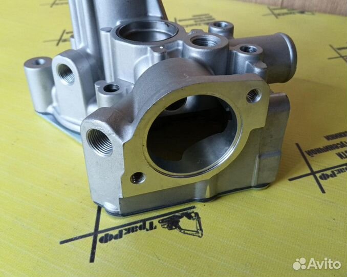 Помпа isuzu 4LE2-DI