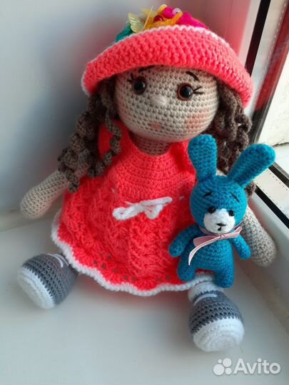 Куколка вязаная крючком