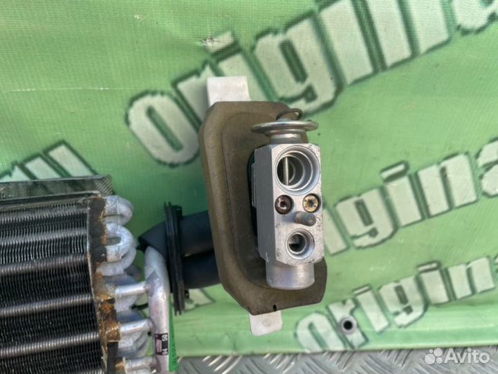 Испаритель кондиционера Mercedes-Benz E-Class W124