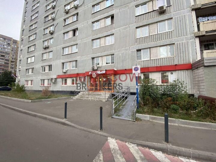 Продам торговое помещение, 474 м²