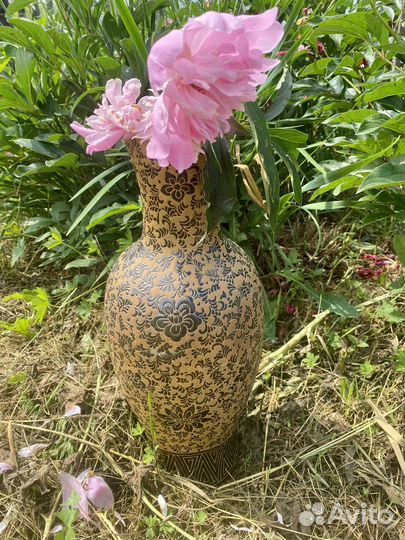 Красивая настольная ваза. Вьетнам