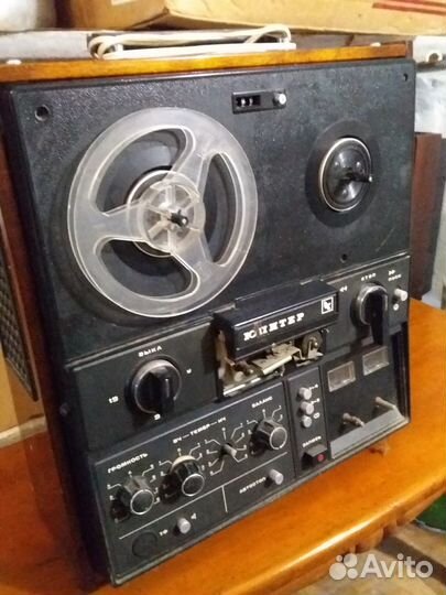 Магнитофон бобинный Юпитер 203 на запчасти