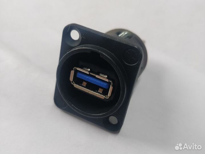 Neutrik nausb3-B проходной разъем USB 3.0