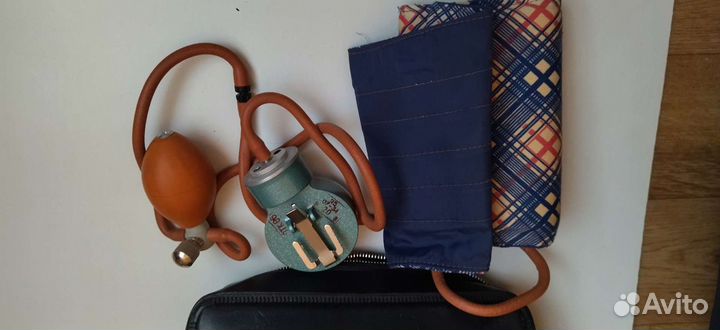 Продаю тонометр