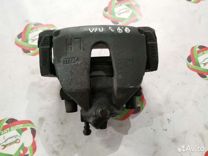 Суппорт передний левый Ford Focus 3