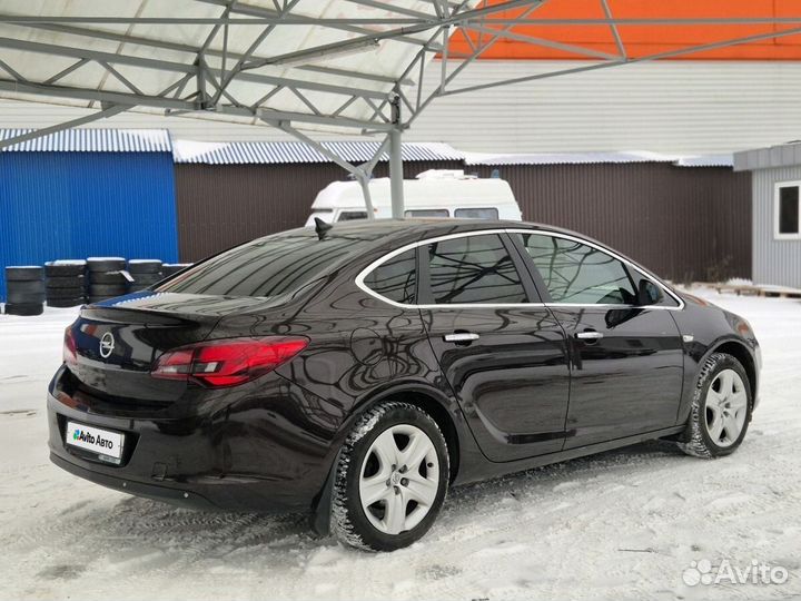 Opel Astra 1.6 AT, 2013, 165 500 км