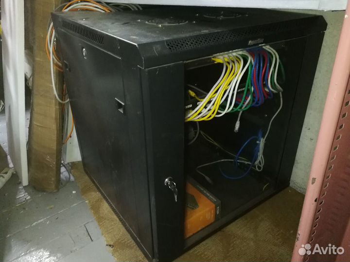 Щит настенный Hyperline 19
