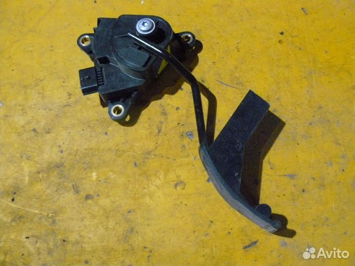 Педаль газа для Nissan X-Trail (T31) 2008г