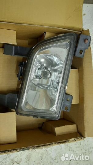 Противотуманная фара mazda 323