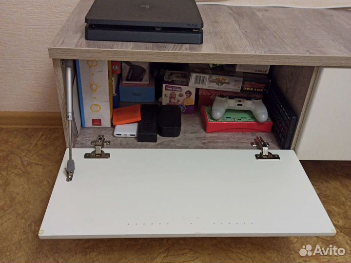 Тумба под телевизор