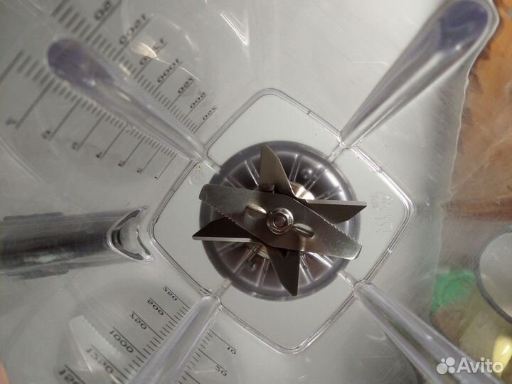 Стакан для блендера Bosch mmbh6P6B