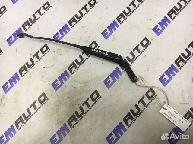 Поводок стеклоочистителей Шевроле Нива