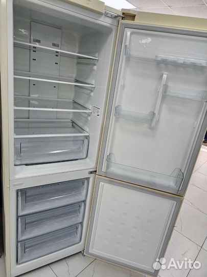 Холодильник Samsung. No frost