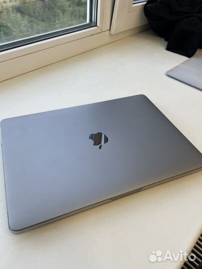 Macbook pro 13 2020 m1