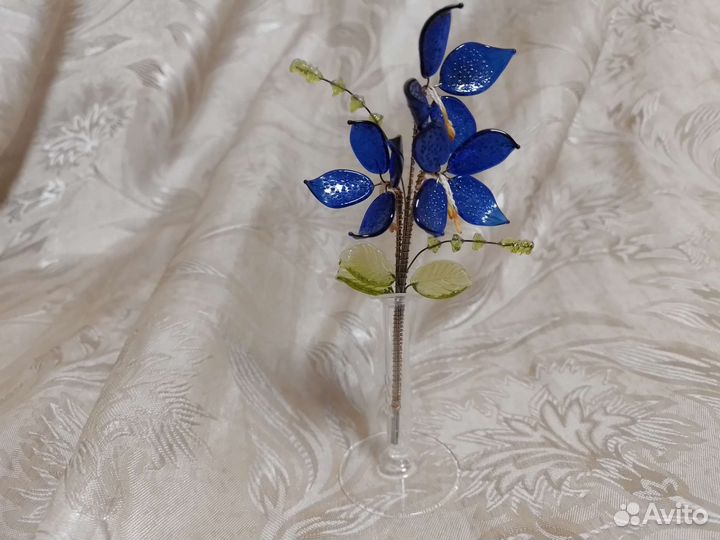 Цветок из чешского стекла в колбе