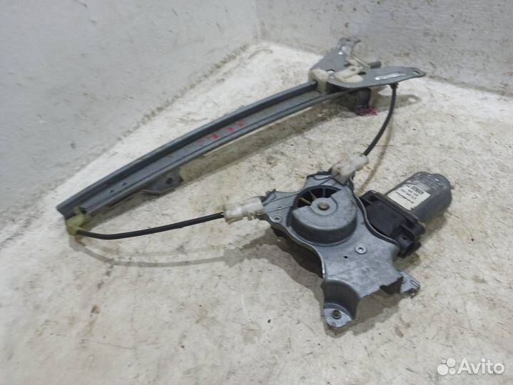 Стеклоподъемник электрический задний правый