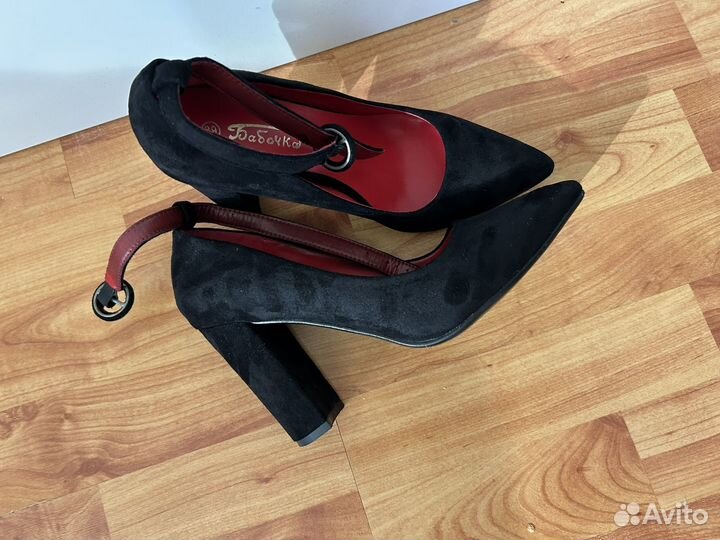 Обувь женская 39 размер