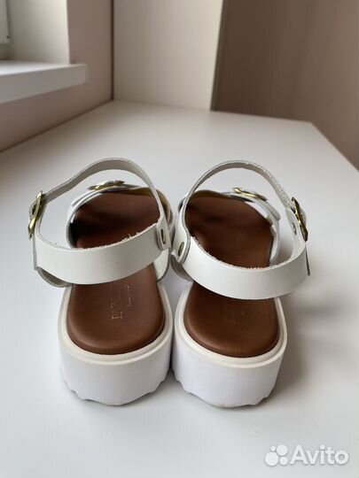 Босоножки женские 38 размер Carlo Pazolini новые