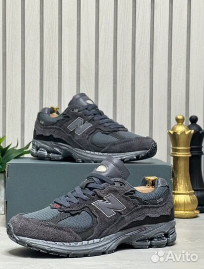 Кроссовки мужские NEW balance 2002r