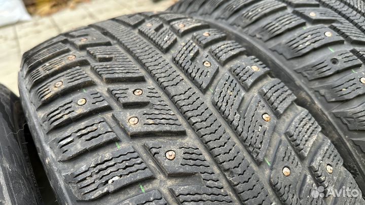 Kumho I'Zen KW22 205/55 R16