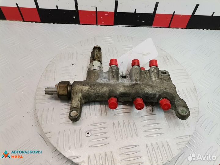 Топливная рампа Saab 9-5 рест. 2002 5953088