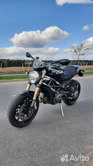 Ducati Monster 1100evo