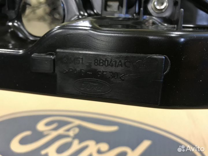 Передняя панель,телевизор Ford Focus 2