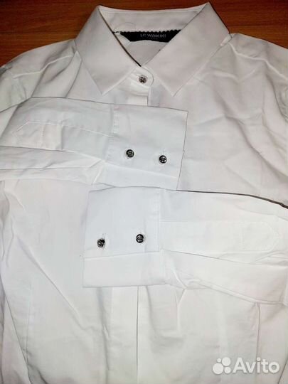 Рубашка белая новая LC waikiki