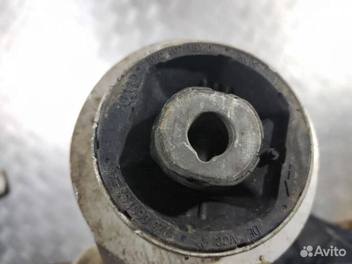 Рычаг передний правый нижний Audi Q5 8R 2012